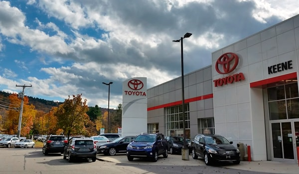 Exterior building of Toyota of Keene with name